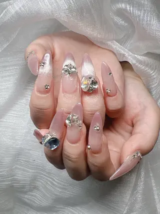 ネイル Lee Nailsのネイルデザイン