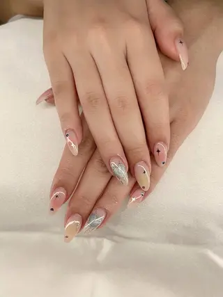 ネイル Lina nail所属・Lunaa 池袋のネイルデザイン