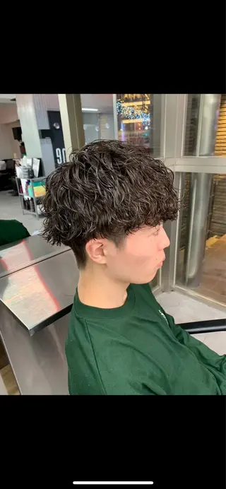 パーマ メンズ パーマ支持率No.1 ❤️‍🔥安成弾のヘアスタイル
