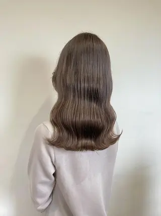 セミロング 梅山 美侑のヘアスタイル