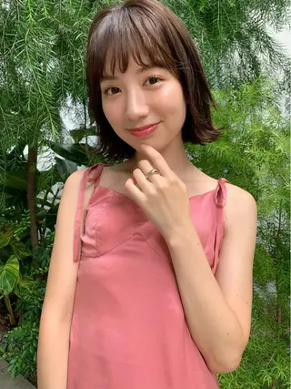 ショート カラー 透明感/オリーブ/ グレージュ/YUKAのヘアスタイル