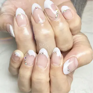 ミディアム Brilho SERIHOのネイルデザイン