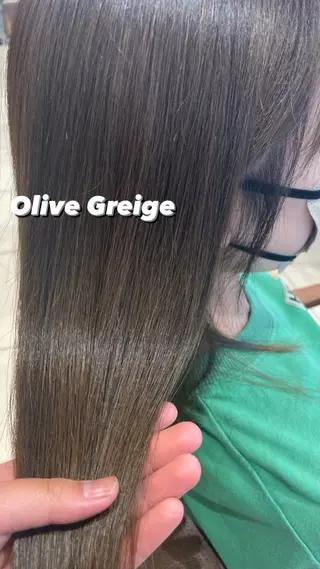 ミディアム カラー HIKARI🐈‍⬛ レイヤー×デザインのヘアスタイル