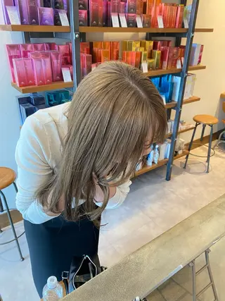 セミロング カラー 希優🌺ソムリエ /ブリーチ/カットのヘアスタイル