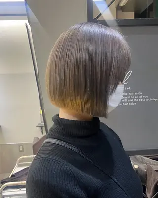 ショート カラー ユイ☆ハイトーン ☆ブリーチデザインのヘアスタイル