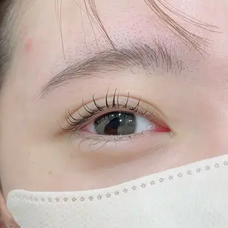 マツエク・マツパ 林 朱里のヘアスタイル