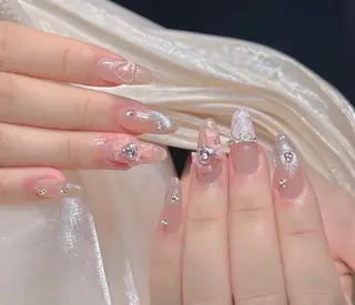 ネイル D-BEAUTY Nailsalonのネイルデザイン