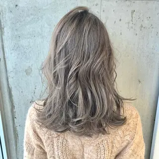 ミディアム hoNua. 栄/透明感カラーのヘアスタイル