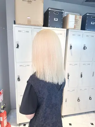 ミディアム カラー 🪄池袋ハイトーン 🪄ブリーチカラーのヘアスタイル