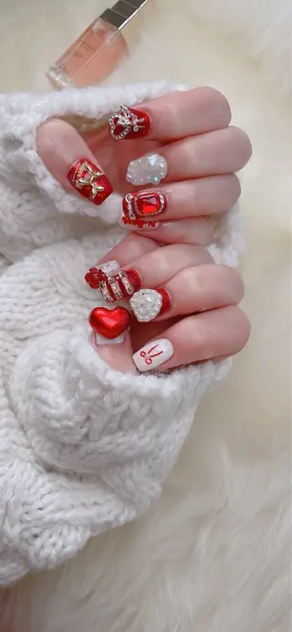 ネイル JINI NAIL所属・ジニ ネイルのネイルデザイン