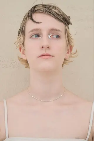 ショート カラー ヘアアレンジ AND THE BRICKS所属・AND THE BRICKS北川珠紀の眉毛・アイブロウイメージ