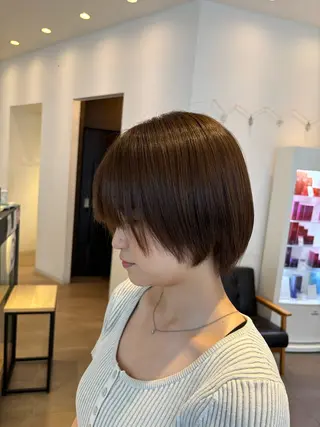 ショート 岩岡 つなみのヘアスタイル