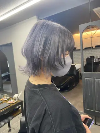 ミディアム maco 艶感ハイトーン🦋のヘアスタイル