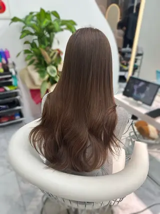 ロング Lond  Emi 艶髪モテヘアのヘアスタイル