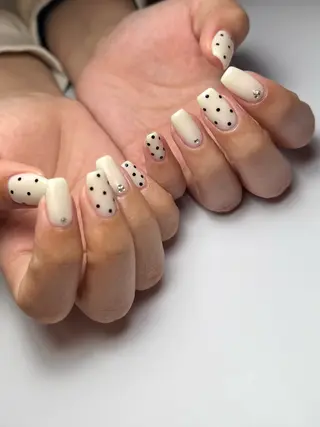 ネイル Unique 【ユニーク】のネイルデザイン