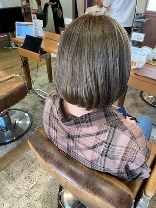 ショート カラー Jill franc ＿ ayanoのヘアスタイル