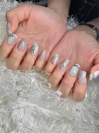 ネイル マツエク・マツパ アイブロウ Nail&eye Belire 新宿のネイルデザイン