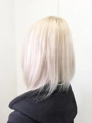 ミディアム セミロング カラー メンズハイトーン メンズバレイヤージュのヘアスタイル