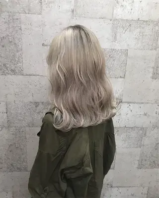 セミロング カラー インナーカラー/天神 ブリーチ/吉田のヘアスタイル