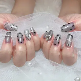 ネイル 児玉 茉緒のネイルデザイン