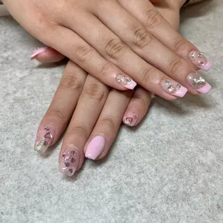 ネイル UnFLAIR KASUMIのネイルデザイン