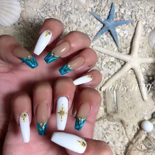 ネイル NEO Beauty Salon所属・𝐍𝐄𝐎 𝐉𝐔𝐑𝐈のネイルデザイン