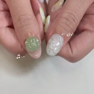 ネイル MINAMI໒꒱ Y2K、韓国ガーリーのネイルデザイン