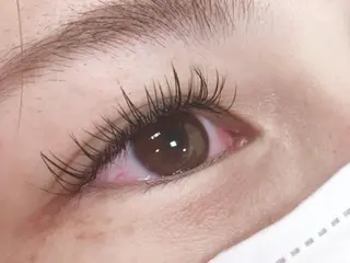 マツエク・マツパ ヘアアンドステ  シラトリ所属・シラトリ カヨのマツエク・マツパデザイン