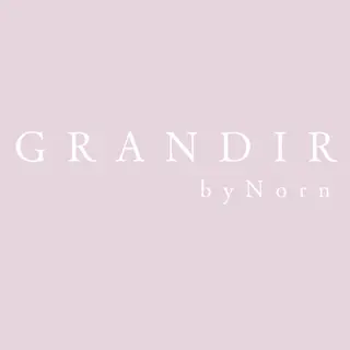 マツエク・マツパ GRANDIRbyNorn所属・GRANDIR byNornのマツエク・マツパデザイン