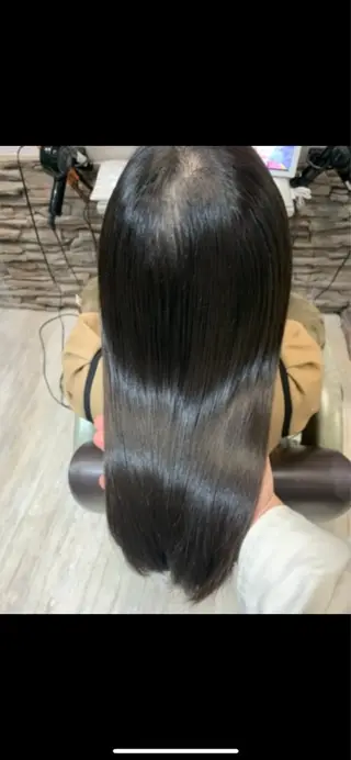 ロング 亀井 翔斗のヘアスタイル