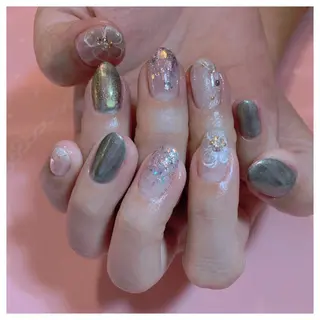 ネイル 古川 里美のネイルデザイン