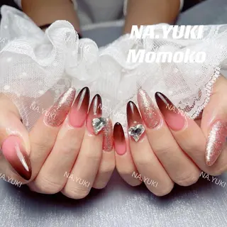 ネイル 🦋 Queenieのネイルデザイン