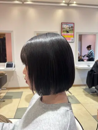 ショート ベージュカラー⌇﻿ レイヤー.𐙚心音のヘアスタイル