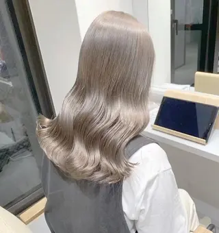 ロング パーマ カラー ヘアアレンジ キッズ メンズ ネイル アイブロウ マツエク・マツパ ブリーチソムリエ認定 梅田茶屋町Eir辻のヘアスタイル