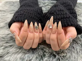 ネイル GRANDEUR焼津 MEI🪼のネイルデザイン