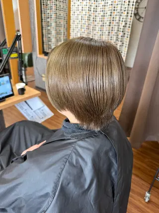 ショート カラー ビューティーコレクション富士所属・髪質改善カラー/ KONATSUのヘアスタイル