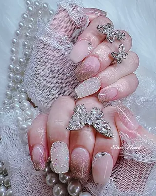 ネイル She   Nail所属・ISA_ BELLAのネイルデザイン