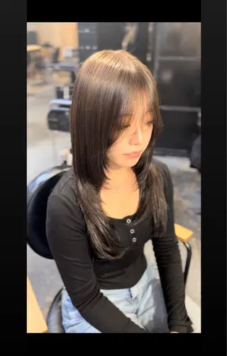 ロング カラー ブリーチなしWカラー あずさのヘアスタイル