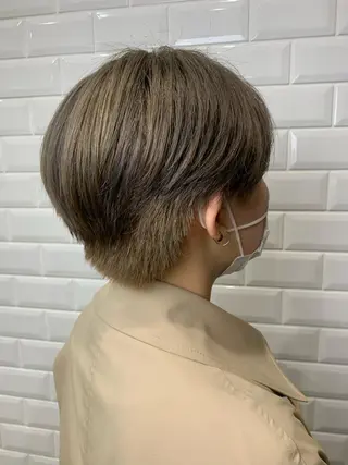 ショート カラー APPiiS所属・APPiiS 柳田 葵のヘアスタイル