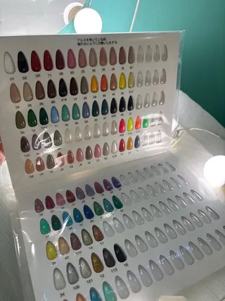 ネイル Mermaid 🫧🐚Erikaのネイルデザイン