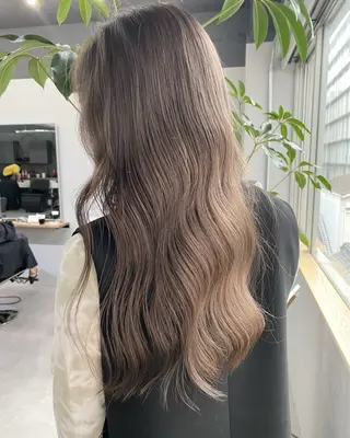 ロング 中山 天地のヘアスタイル