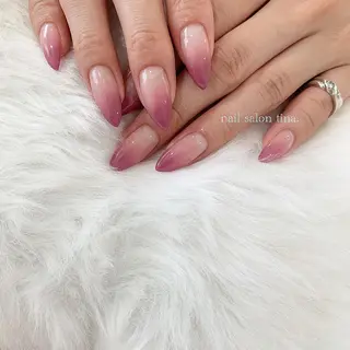 ネイル nail salon tina.所属・中山 はづきのネイルデザイン