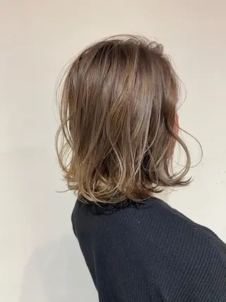 ショート カラー AMI Hair  supply所属・髪質改善カラー 韓国風レイヤーのヘアスタイル