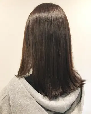 ミディアム カラー エイト ウメダのヘアスタイル