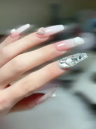 ネイル ＫＥＩ nail🎀 ガーリーネイル🧸のネイルデザイン