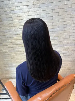 カラー しおり🍬 KOKORO🤍のヘアスタイル