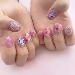 ネイル 五十嵐 美智のネイルデザイン