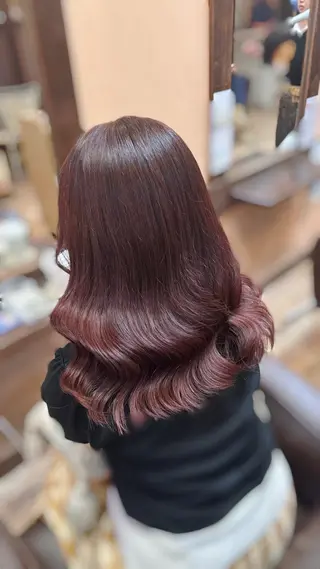 ミディアム カラー ブリーチ🩵レイヤー Maho🐻‍❄️のヘアスタイル