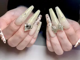 ネイル elu hのネイルデザイン