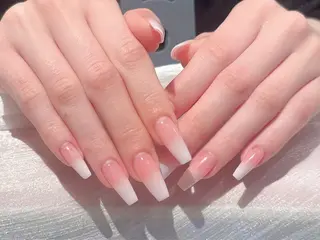 セミロング パンダ ネイルのネイルデザイン